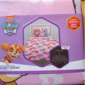 Paw Patrol - dekbedovertrek " glow in the dark " 1 pers 140 X 200 + 1 kussensloop 100% katoen